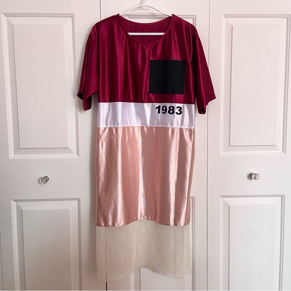 T-shirt dress - Picture 2 of 3